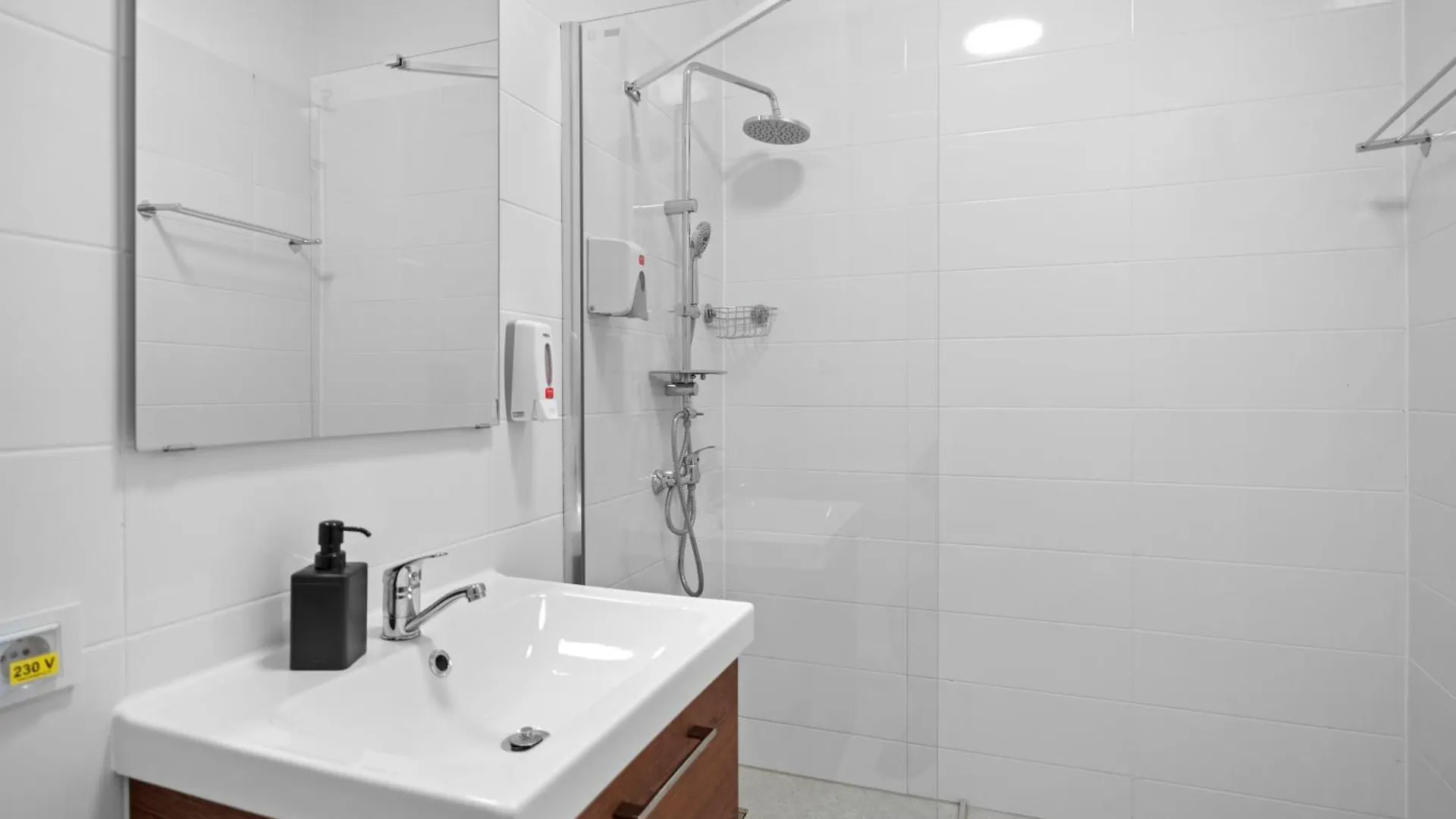 Victory Avenue Gem - Modern & Elegant Apartment Bukurešť